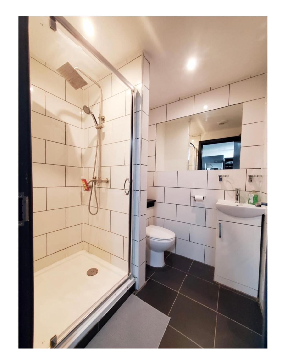 Kick Back Relax Stylish Space * Nottingham