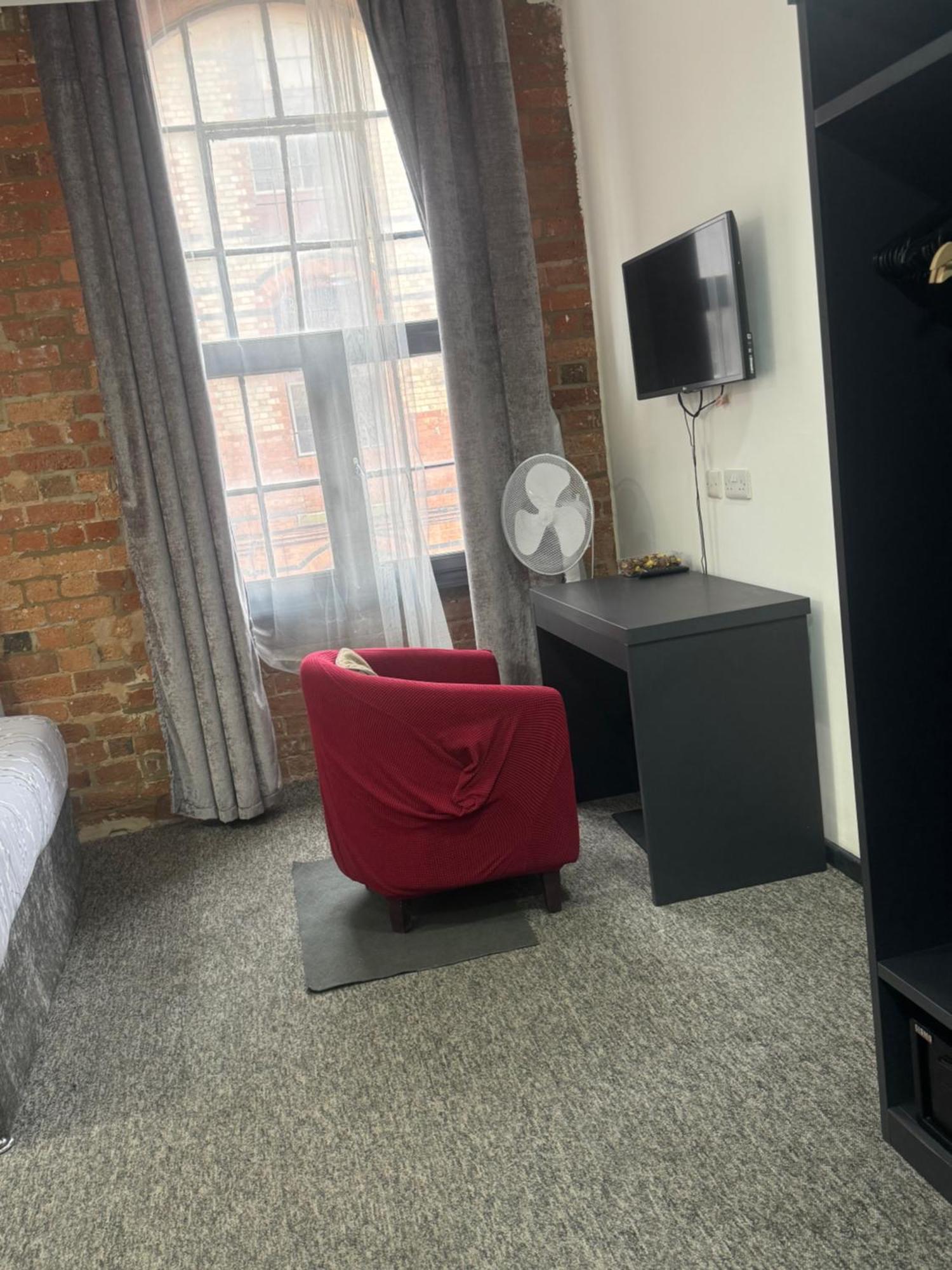Kick Back Relax Stylish Space Apartment Nottingham