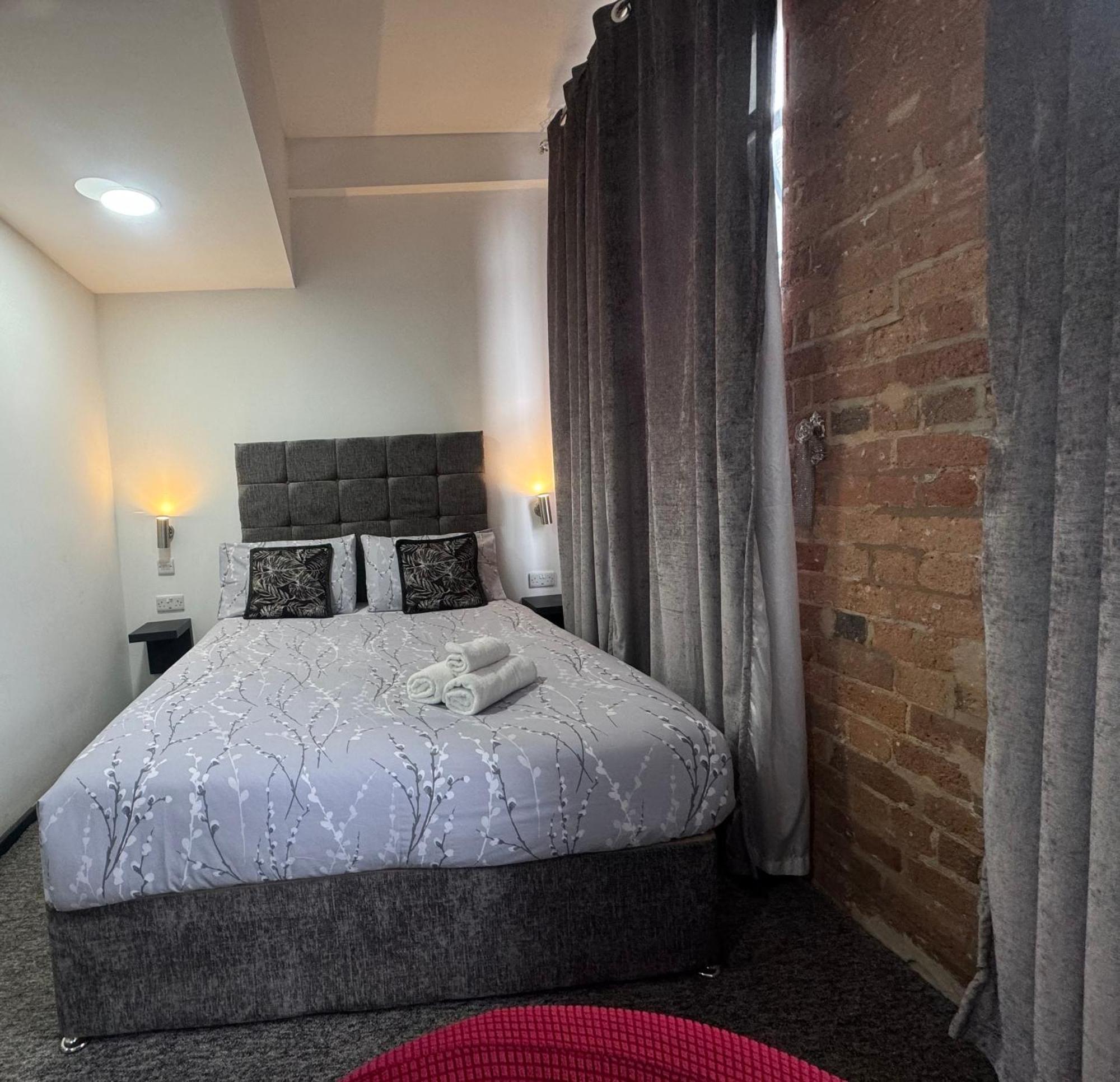 Kick Back Relax Stylish Space Apartment Nottingham